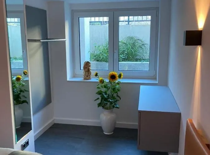 Lejlighed Schickes In Duesseldorf- Flehe Düsseldorf